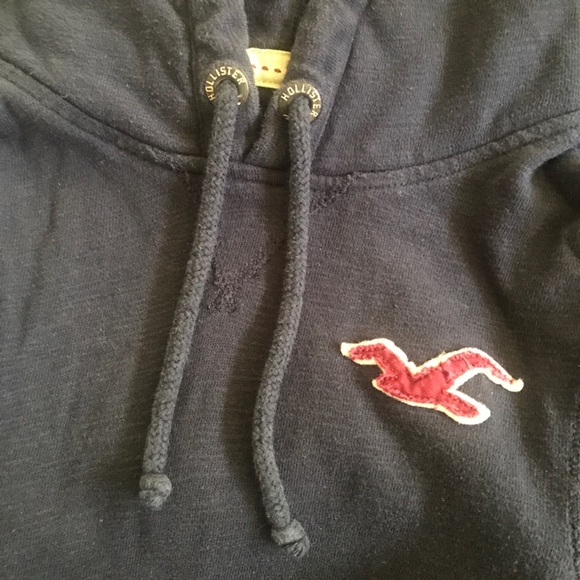 Navy Hollister Men’s sweatshirt - Picture 5 of 7